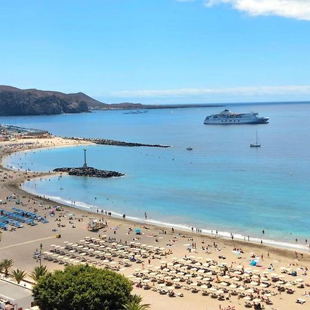 Few Steps From The Beach Hostel In Los Cristianos Arona  Dış mekan fotoğraf