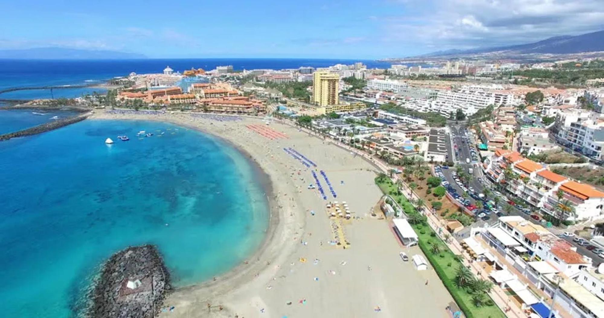 Few Steps From The Beach Hostel In Los Cristianos Arona  Dış mekan fotoğraf